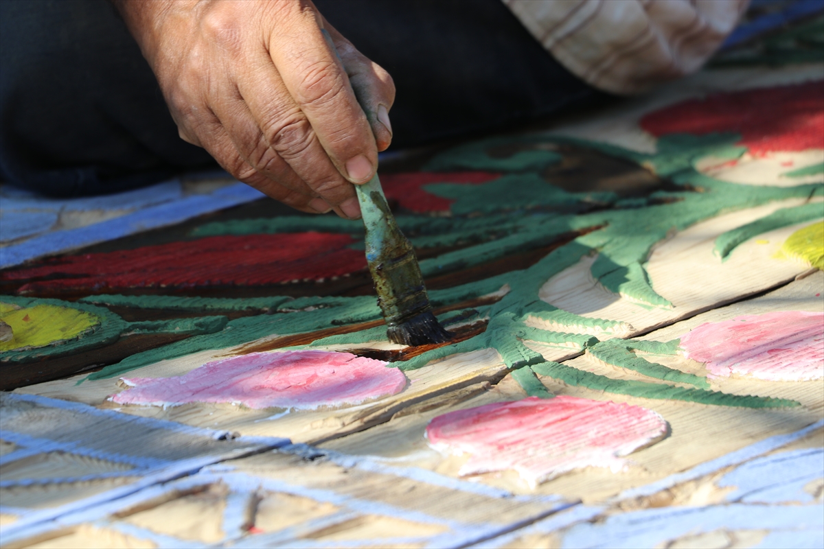 Hurda malzemelerinden sanat eseri yapıyorlar - 14