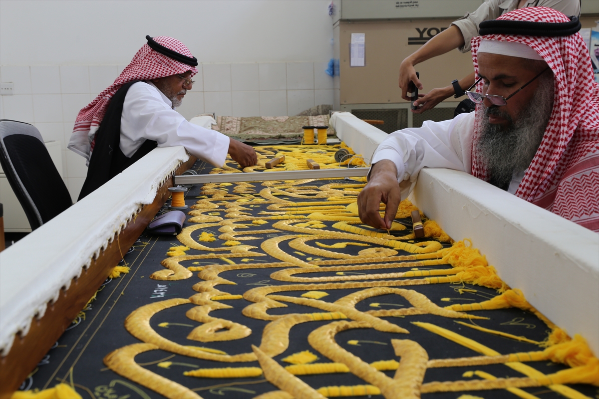 Kabe kisvesini bekliyor - 24