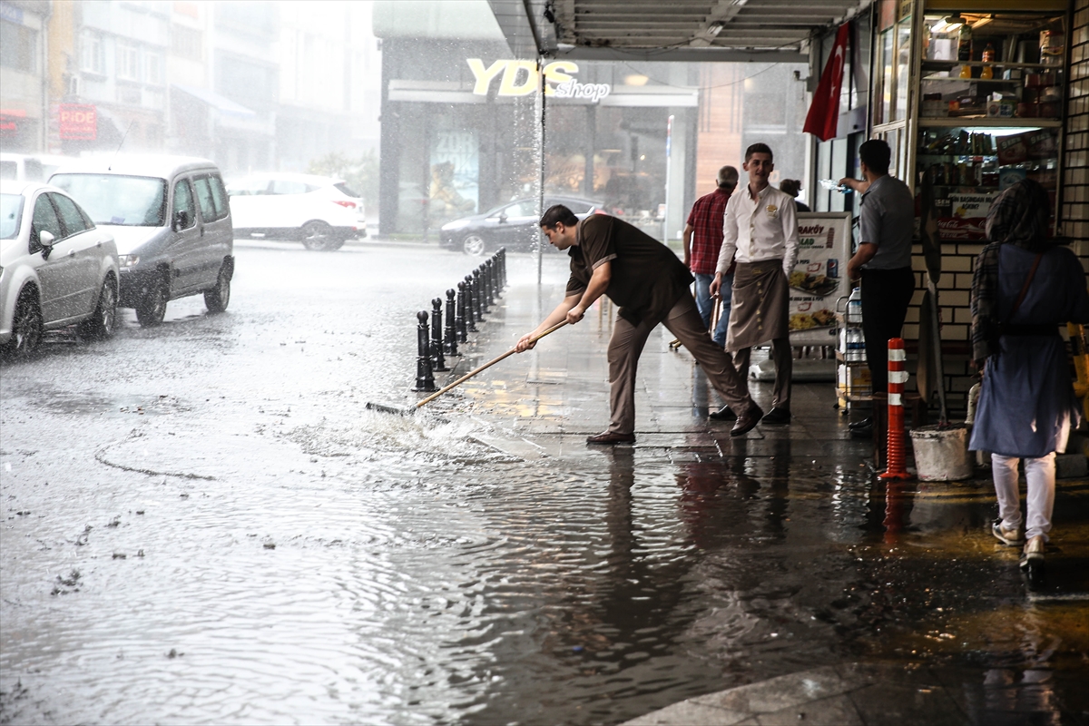İstanbul'da beklenen yağış etkili oldu - 1