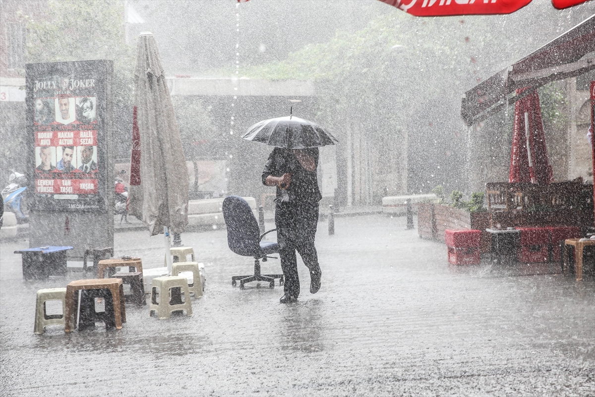 İstanbul'da beklenen yağış etkili oldu - 4