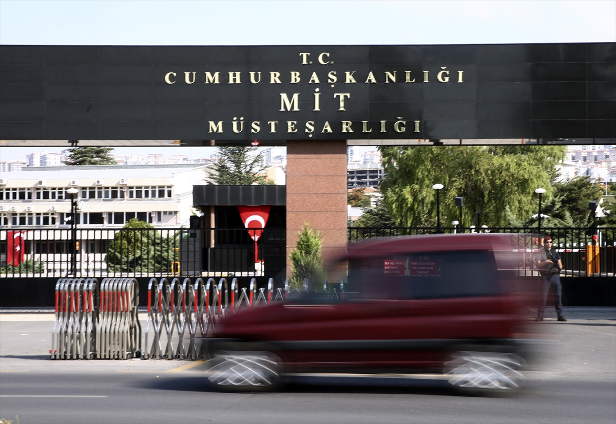 'Cumhurbaşkanlığı' MİT tabeleasında - 0