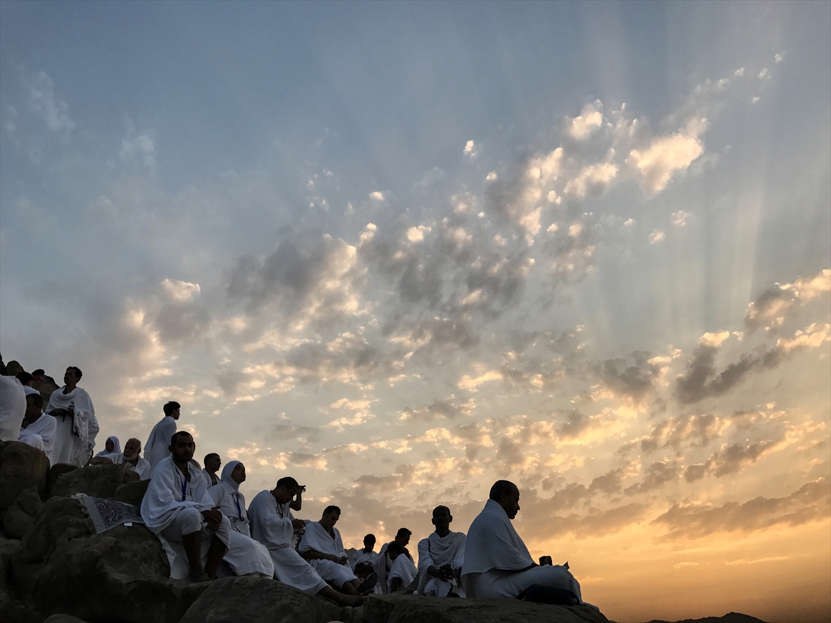 Hacı adayları Arafat'ta dua etti - 0
