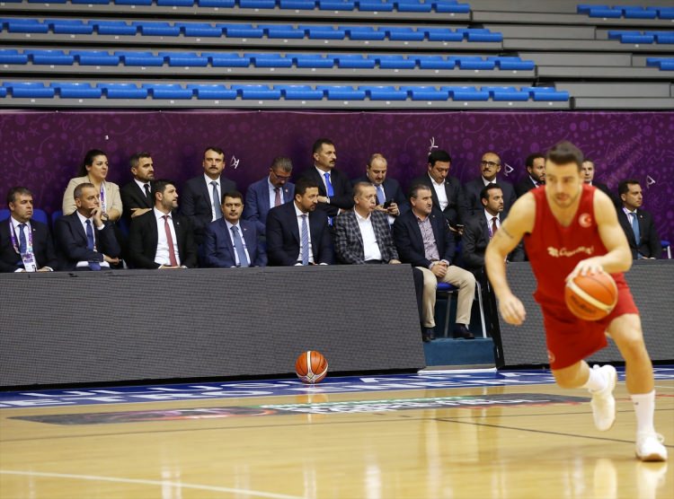 Cumhurbaşkanı'ndan 12 Dev Adam'a sürpriz ziyaret - 11