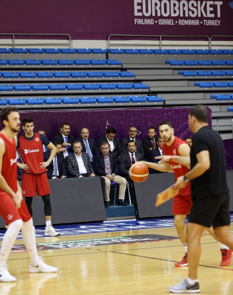 Cumhurbaşkanı'ndan 12 Dev Adam'a sürpriz ziyaret - 19