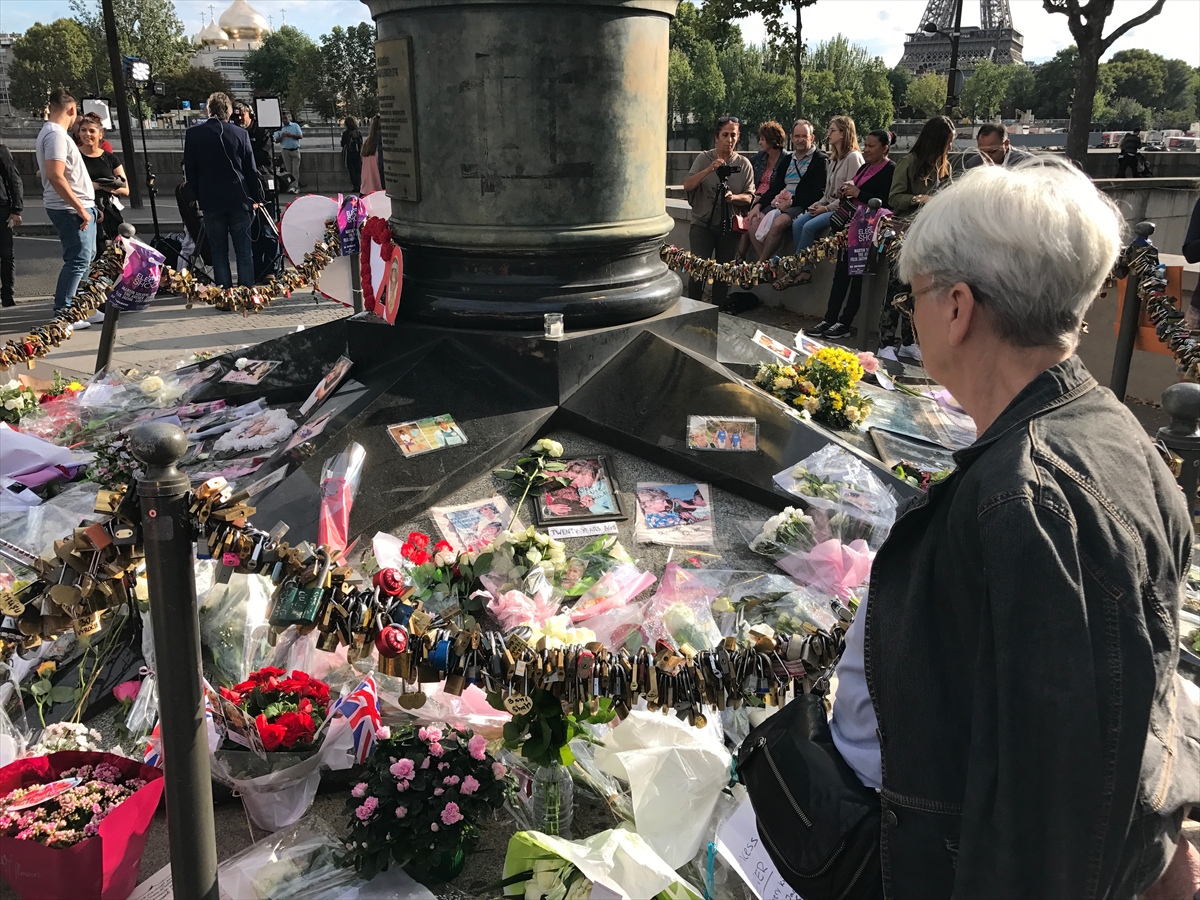 Prenses Diana ölüm yıl dönümünde anıldı - 0