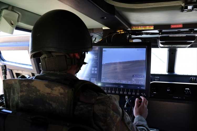 Mehmetçik bayramı 2 bin 900 metrede karşıladı - 17