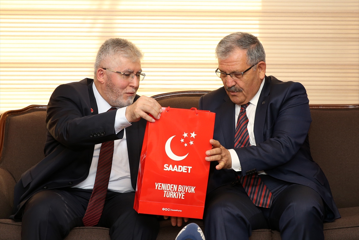 Ankara'da partililer böyle bayramlaştı - 1