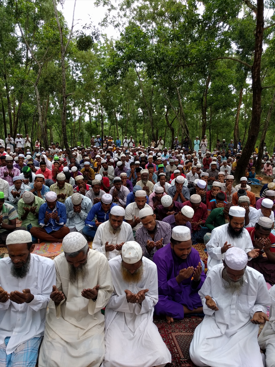 Bangladeş yolundaki Arakanlıların Bayram namazı - 5