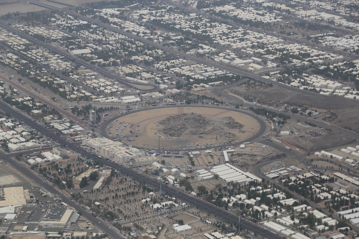 Arafat'taki hacı çadırları sökülüyor - 0