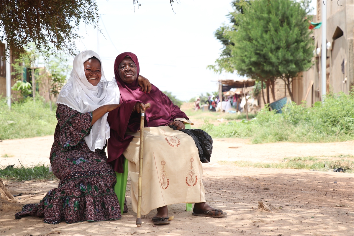 Sadakataşı, 28 ülkede ihtiyaç sahiplerinin yüzünü güldürdü - 4
