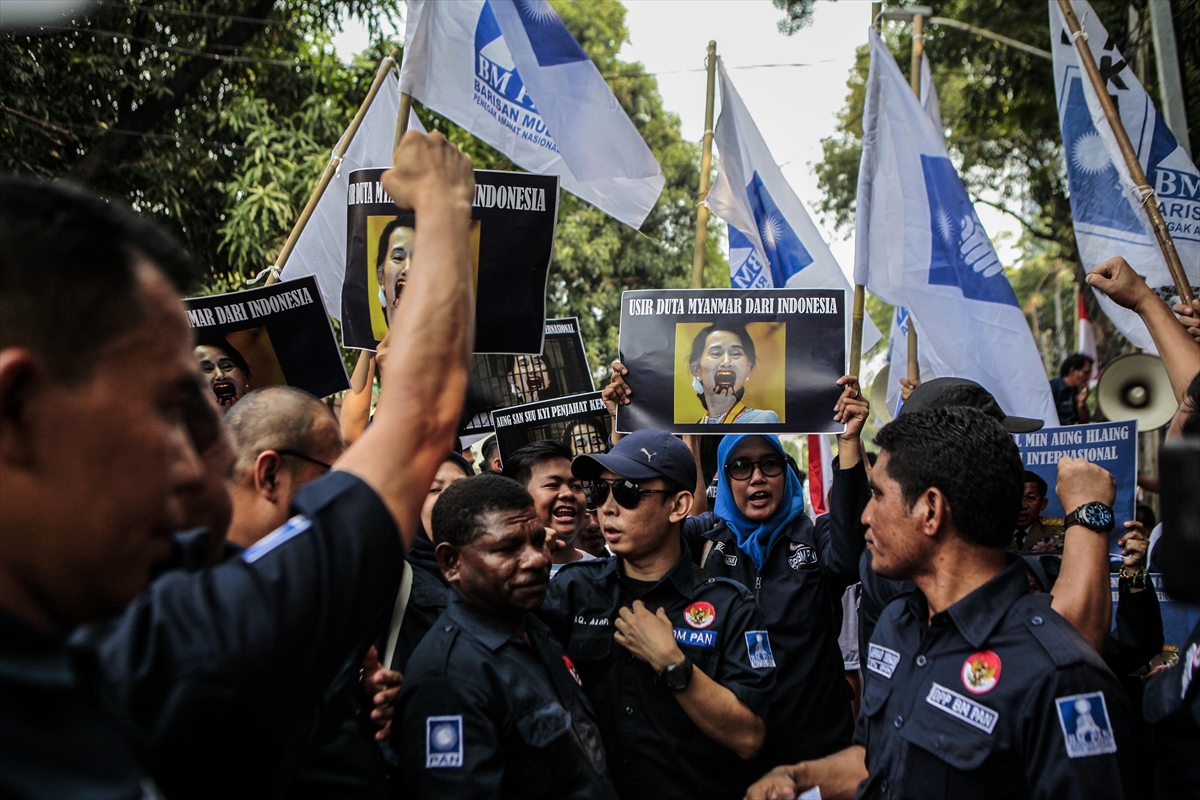 Endonezya'da Arakan protestosu - 0