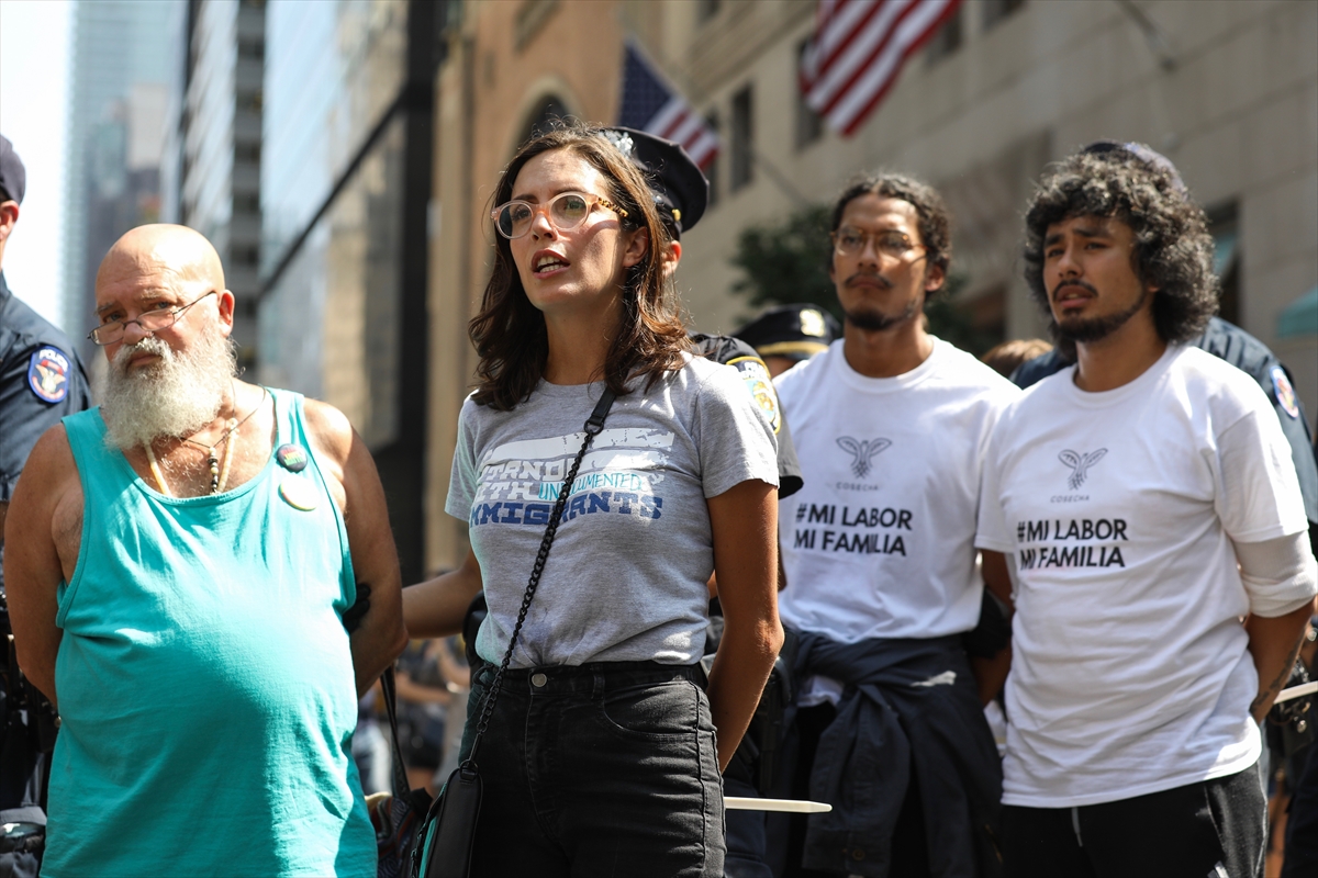 Trump Tower önünde protesto - 0