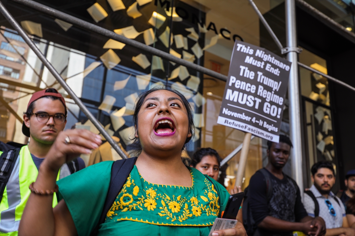 Trump Tower önünde protesto - 0