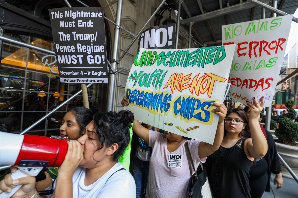 Trump Tower önünde protesto - 0