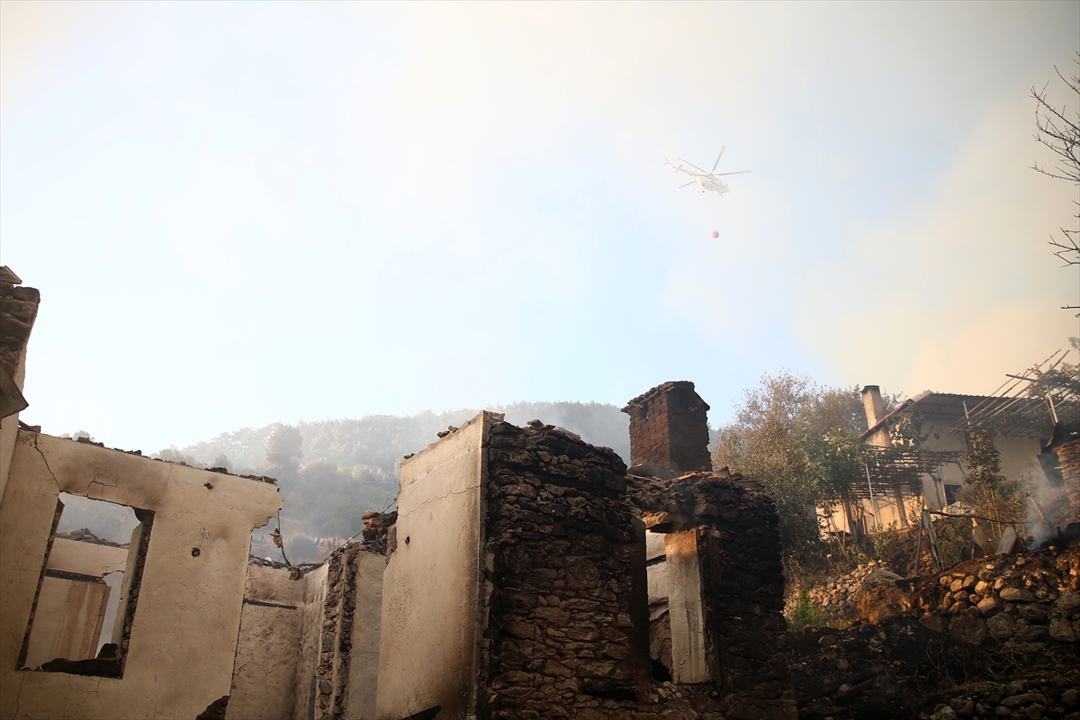 Muğla'daki orman yangını kontrol altına alındı - 18