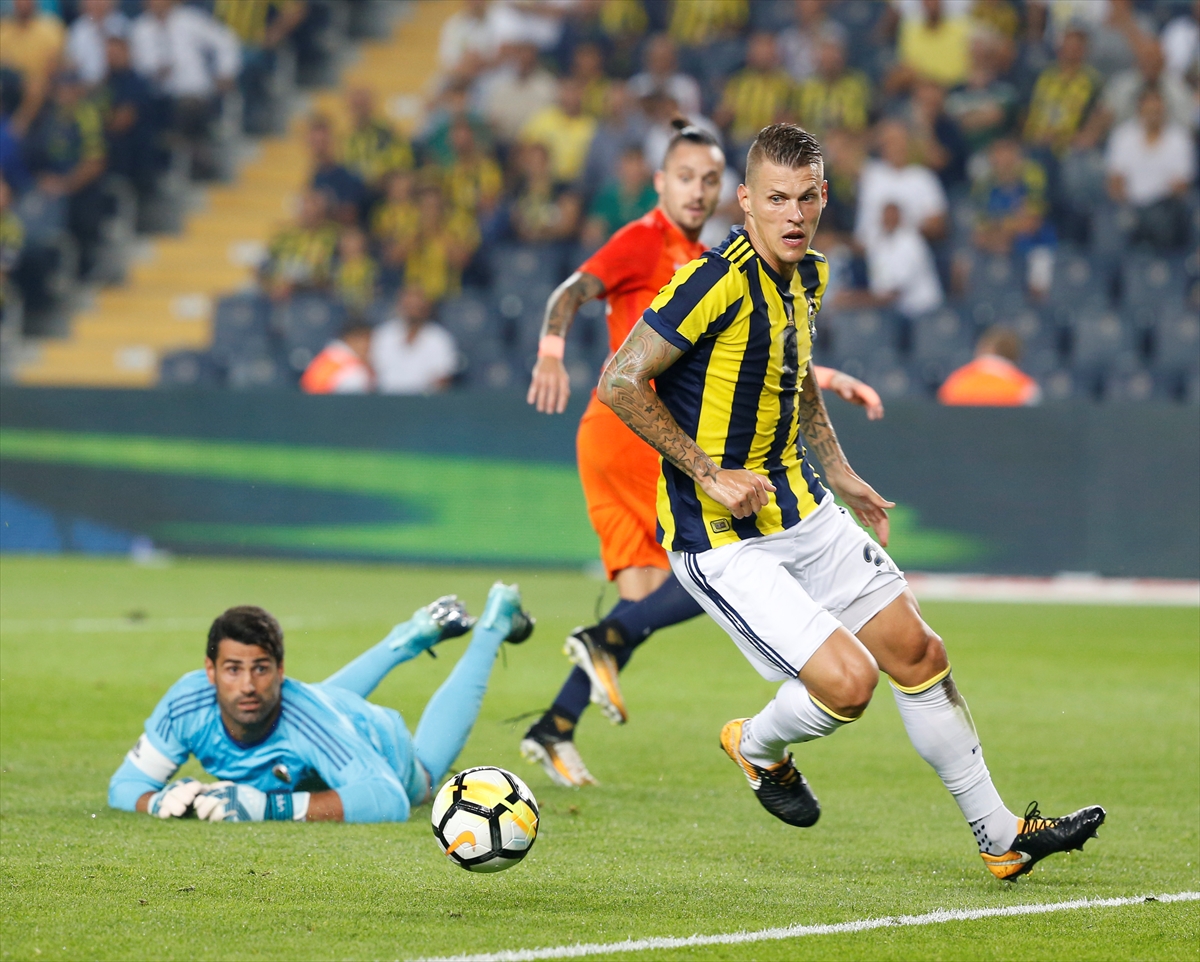 Kıran kırana mücadelede gülen taraf Başakşehir - 36