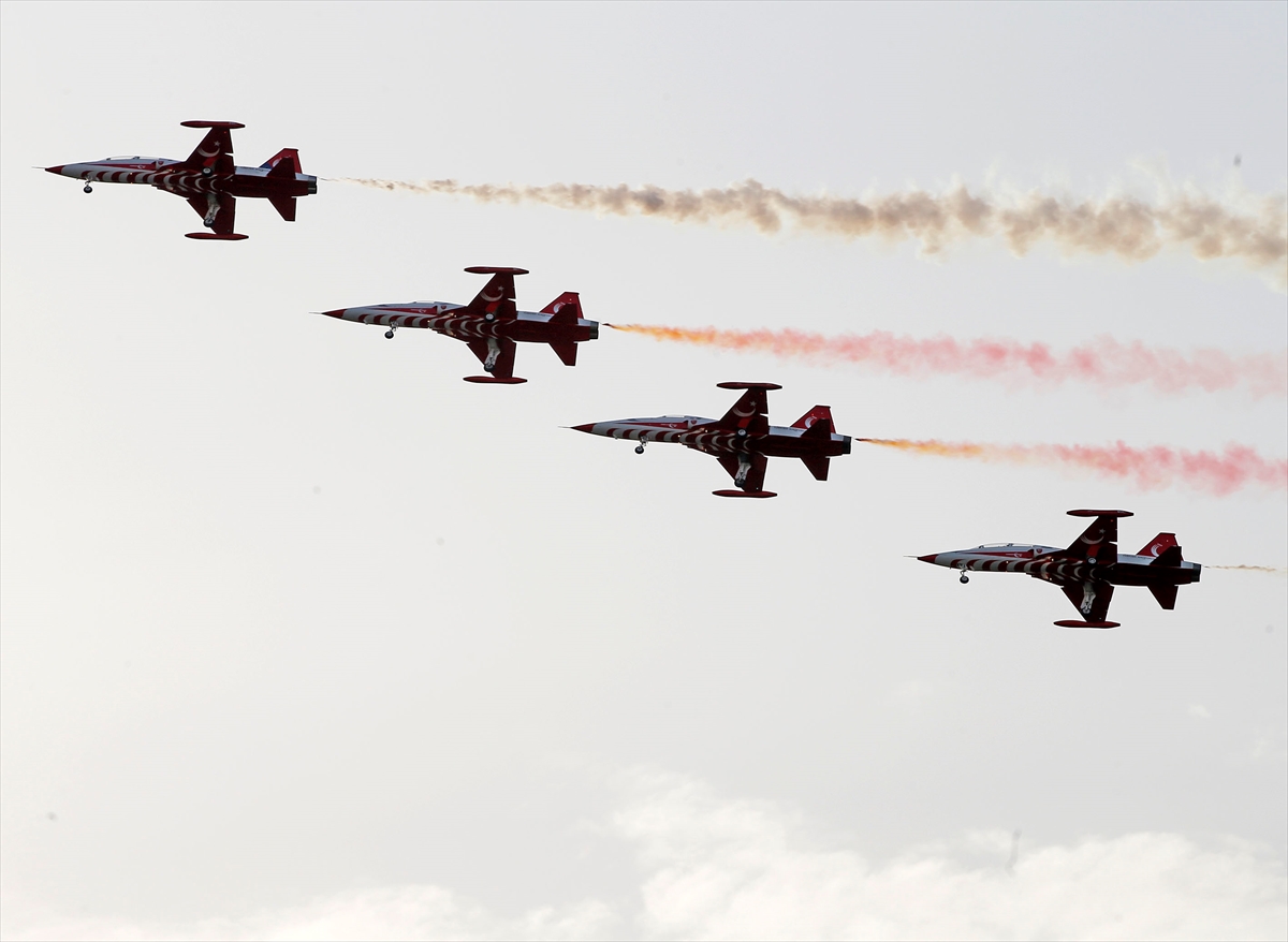 Türk Yıldızları'ndan İzmir'de nefes kesen gösteri - 9