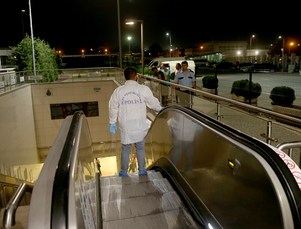 Fatih'te metro istasyonunda silahla ateş açıldı - 0