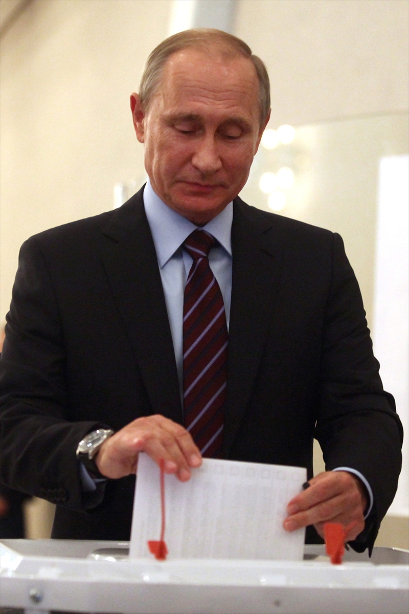 Rusya'da genel seçim: Putin oy kullandı - 0