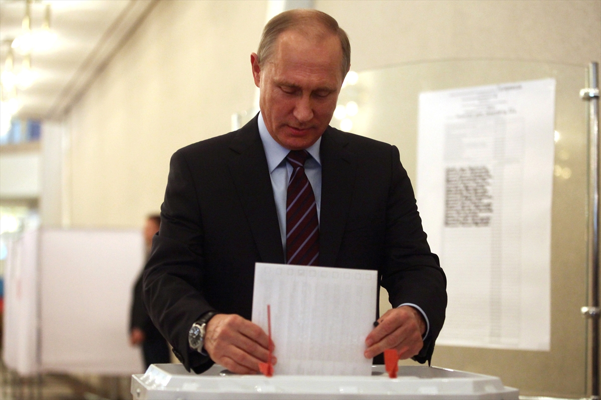Rusya'da genel seçim: Putin oy kullandı - 0