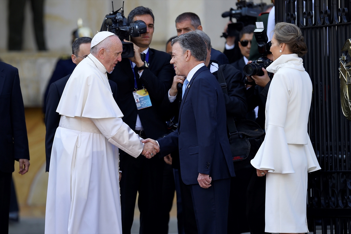Papa'nın Kolombiya ziyaretinden kareler - 0