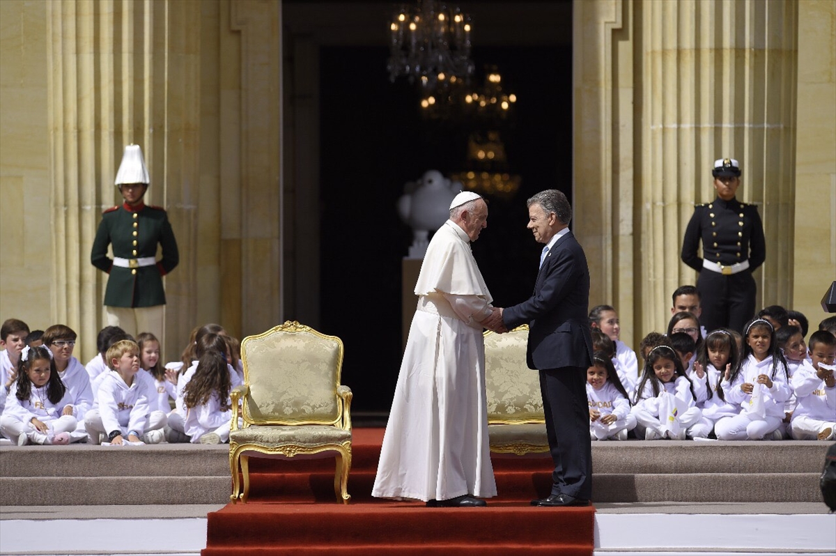 Papa'nın Kolombiya ziyaretinden kareler - 0