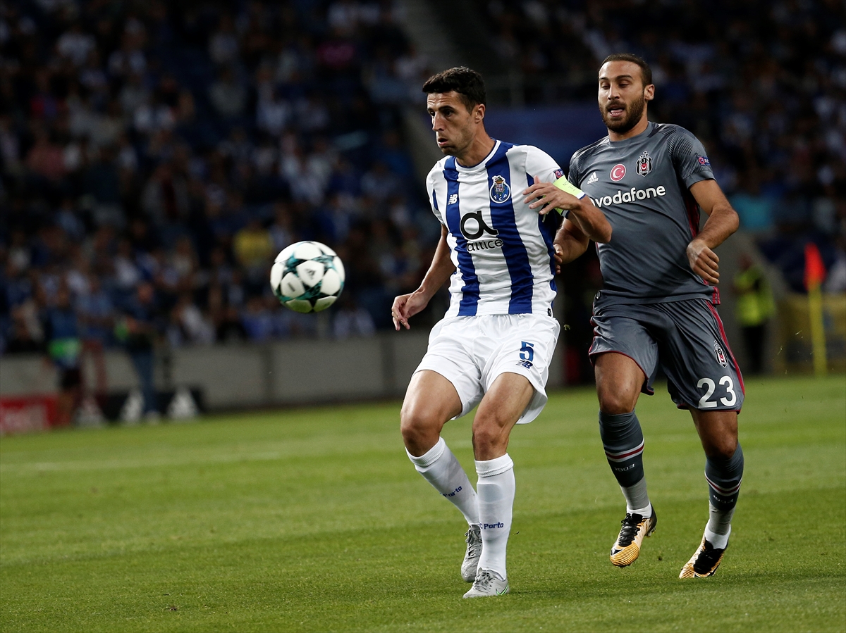 Kartal Porto karşısında yüksek uçtu - 0