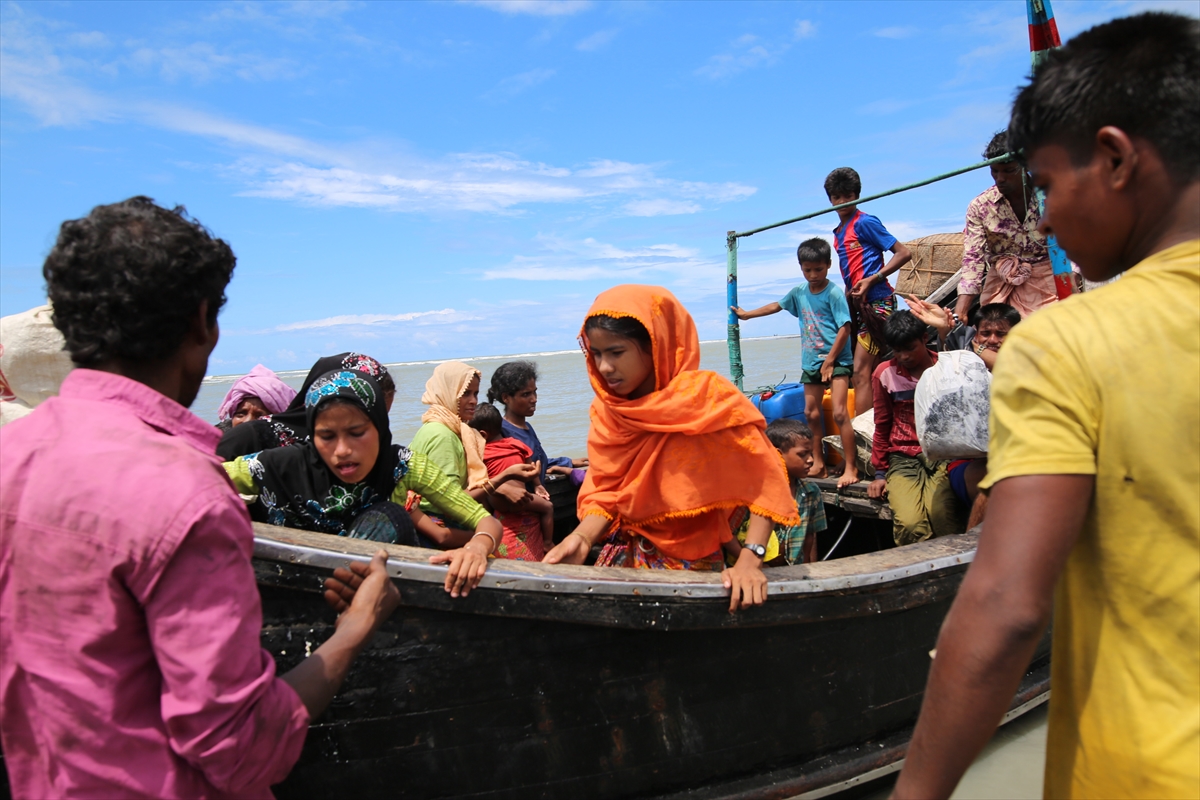 Bangladeş'e geçmeye çalışan Arakanlı Müslümanlardan yeni kareler - 0