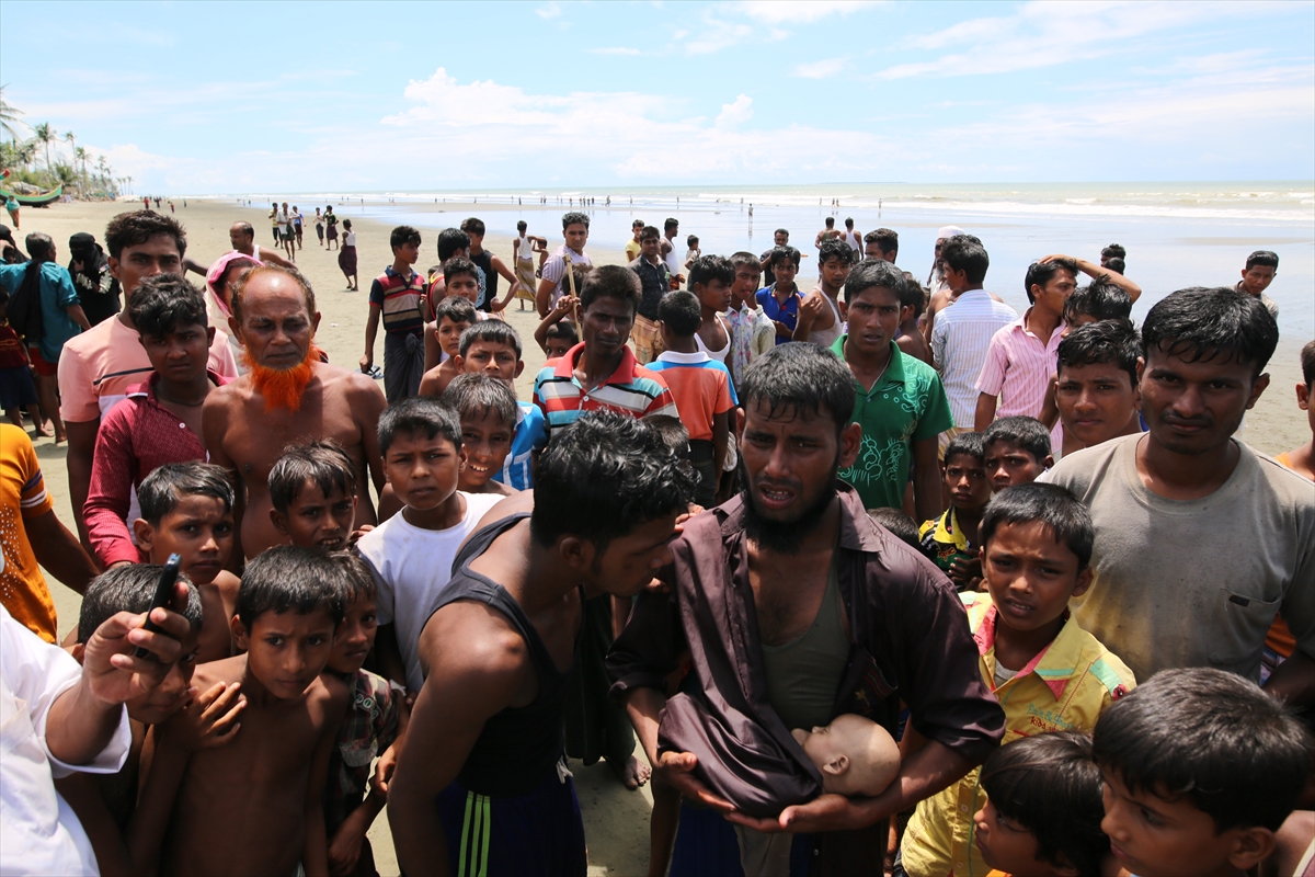 Bangladeş'e geçmeye çalışan Arakanlı Müslümanlardan yeni kareler - 0