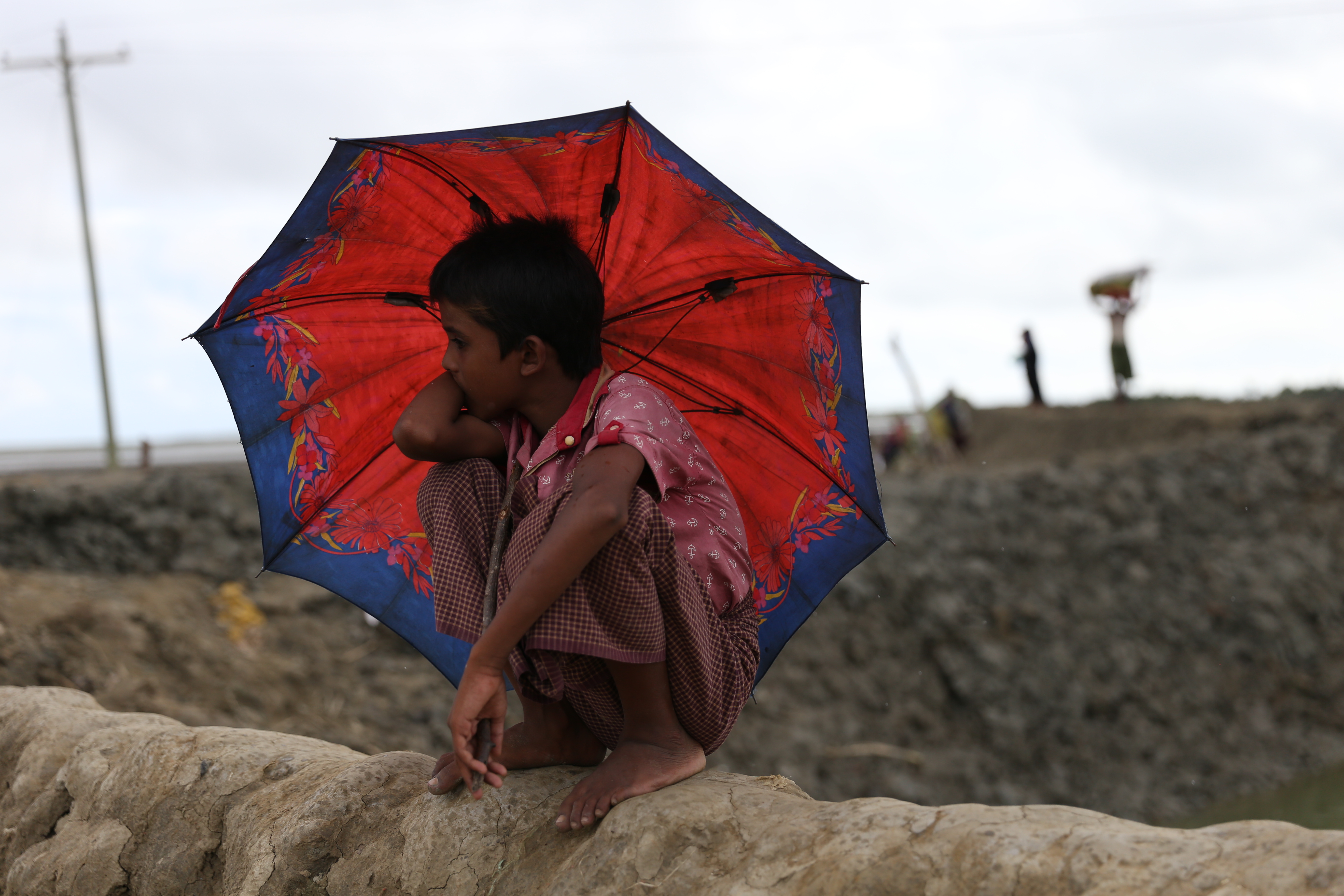 Arakanlı Müslümanlar Teknaf Kamp’ına yürüyor - 0