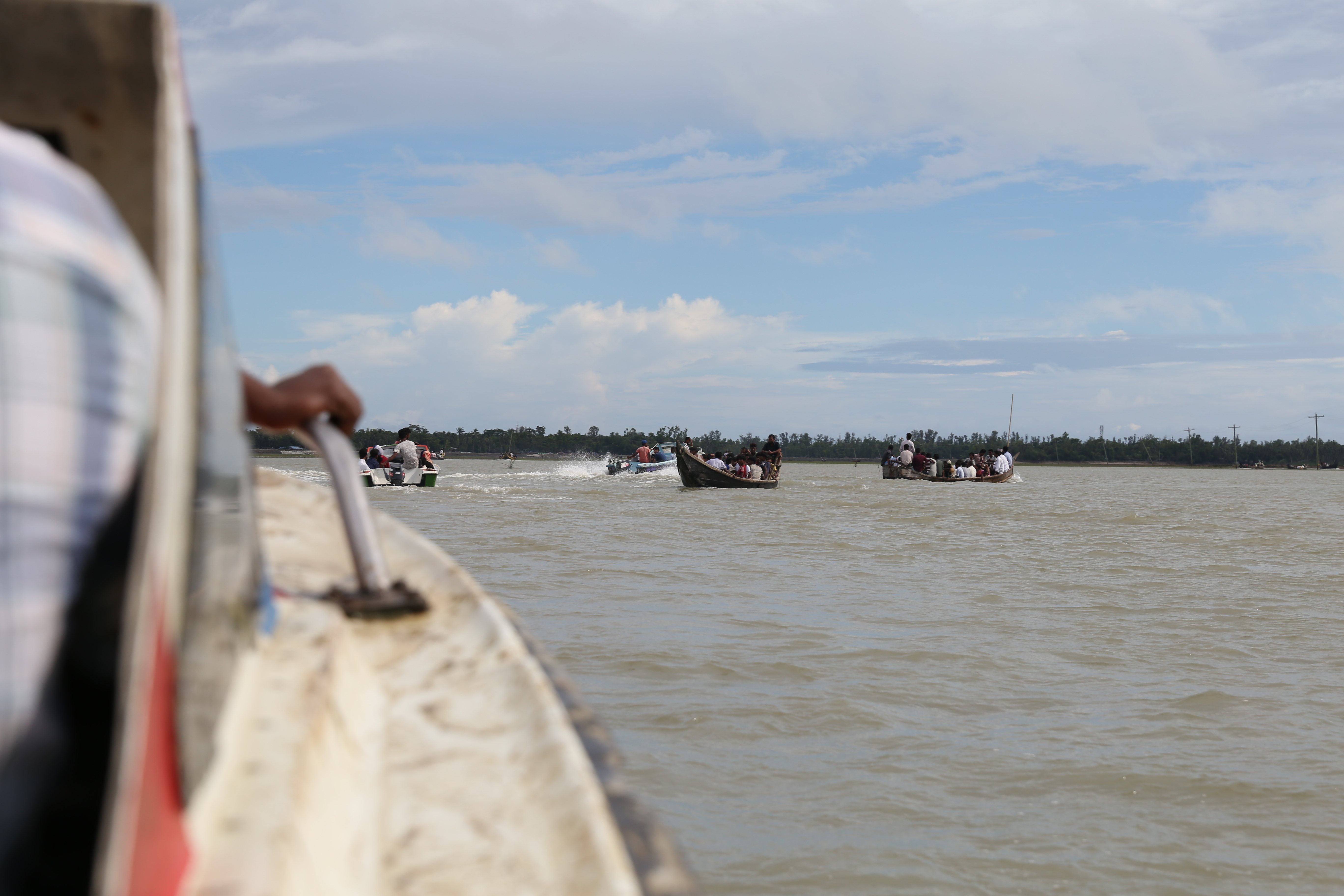 Arakanlı Müslümanlar Teknaf Kamp’ına yürüyor - 0