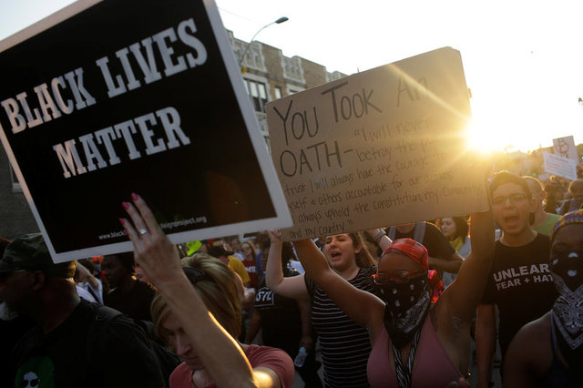 ABD'de siyahiler silahlarla sokağa döküldü - 2