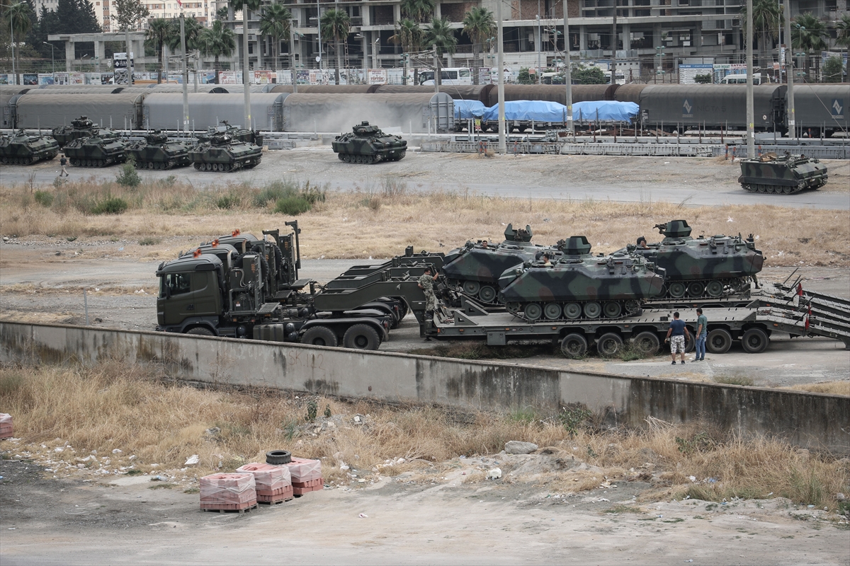 Suriye sınırında hareketli saatler - 0