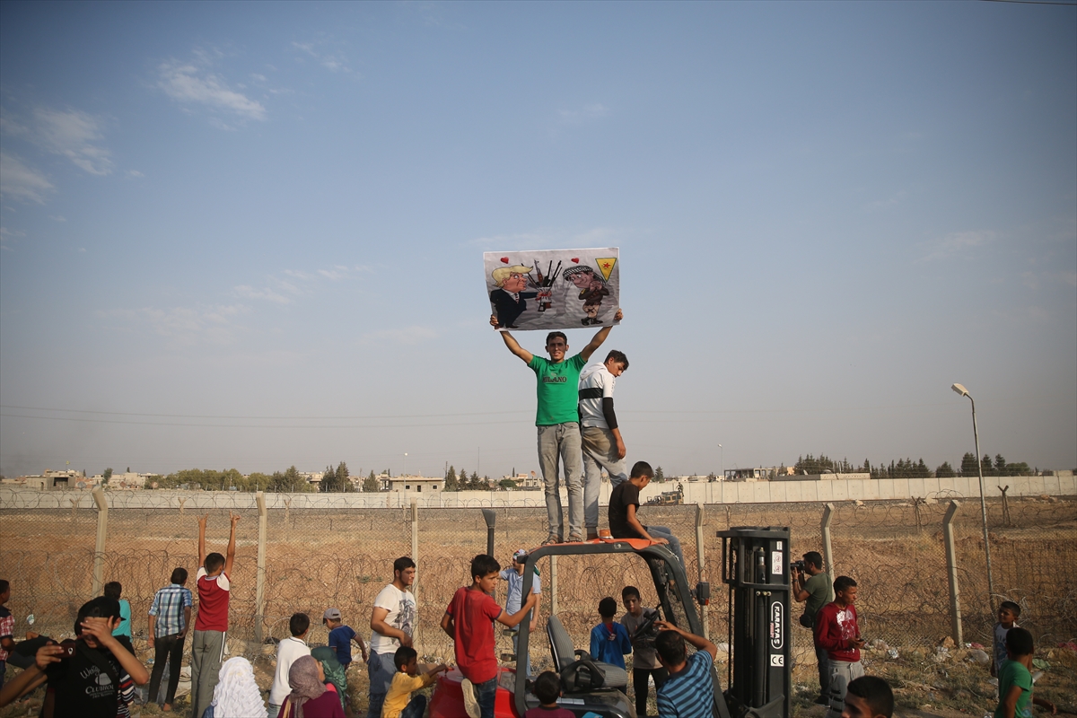 Sıfır noktasında PYD protestosu - 0