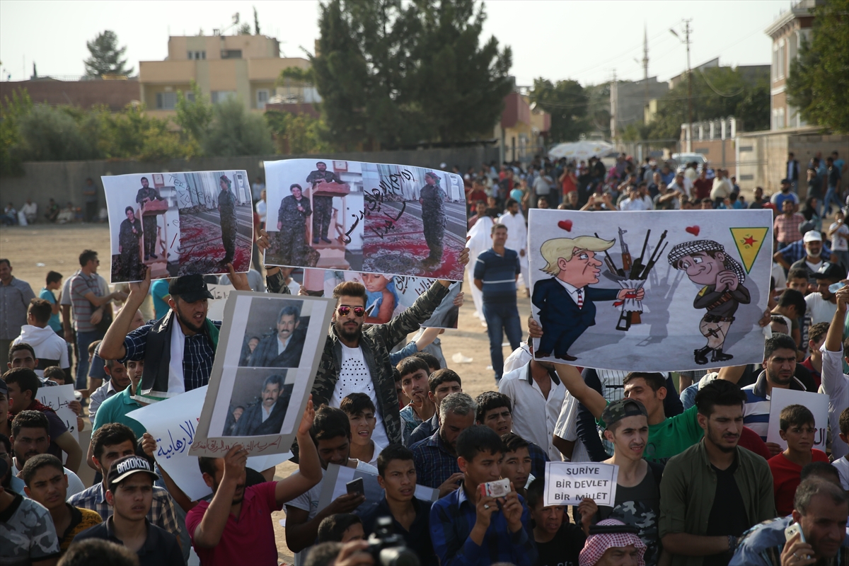 Sıfır noktasında PYD protestosu - 0