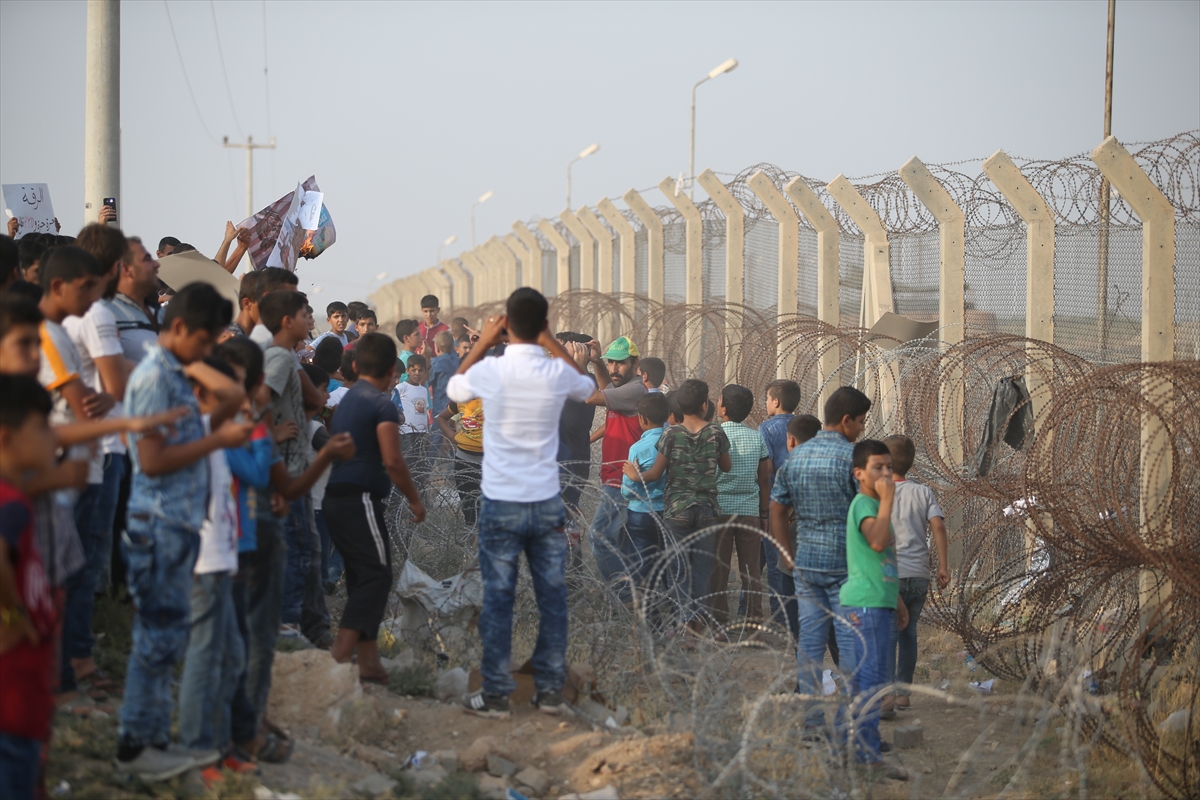 Sıfır noktasında PYD protestosu - 0