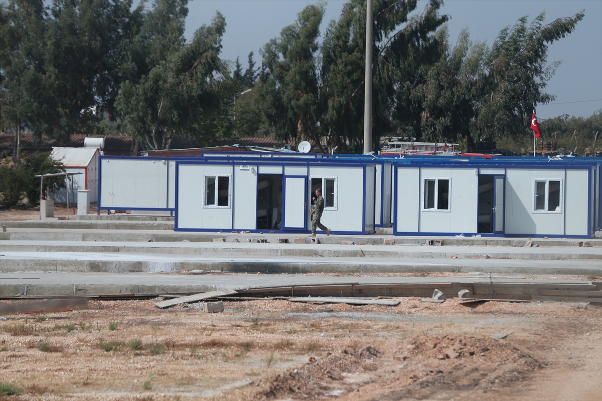 Suriye sınırına askeri sevkiyat sürüyor - 0