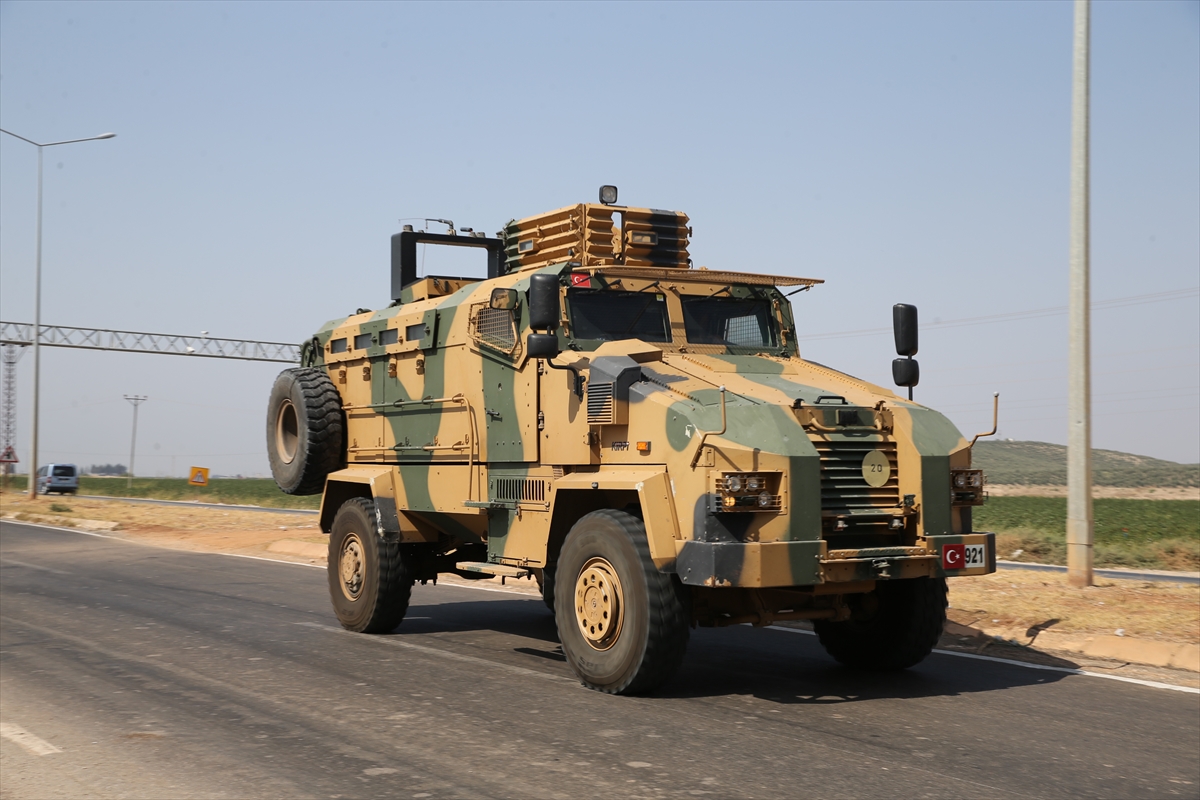 Suriye sınırına askeri sevkiyat sürüyor - 0