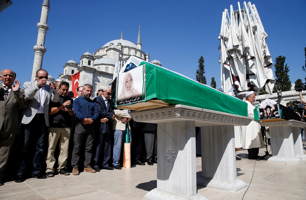 Suriyeli aktivist ve kızı son yolculuklarına uğurlandı - 0