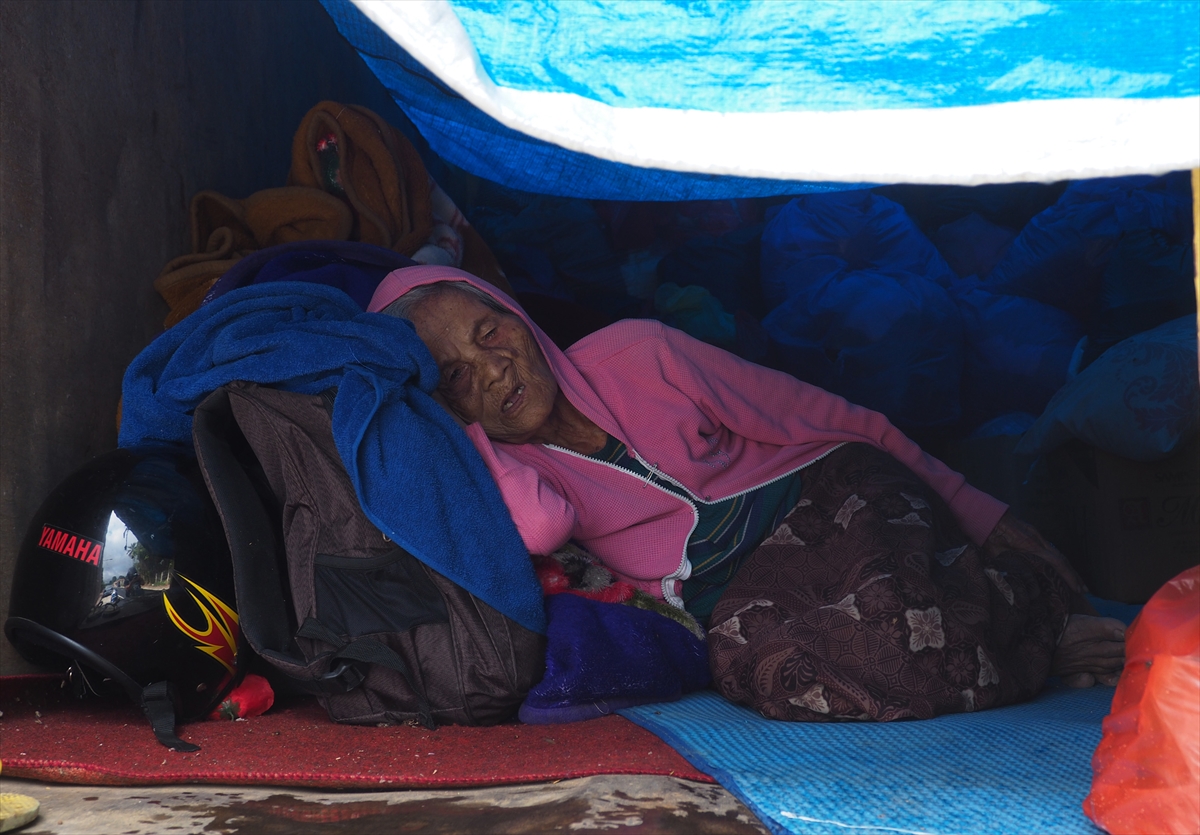 Bali Adası'nda yanardağ alarmı! - 0