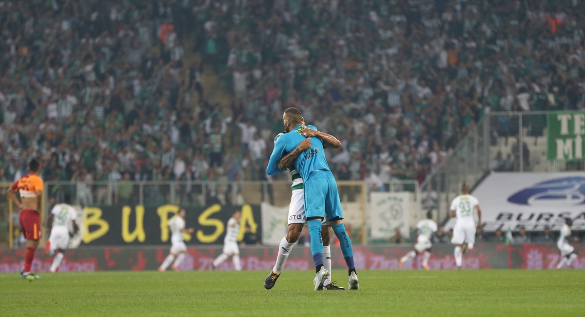 Galatasaray Bursa'da 3 puanı kaptı - 0