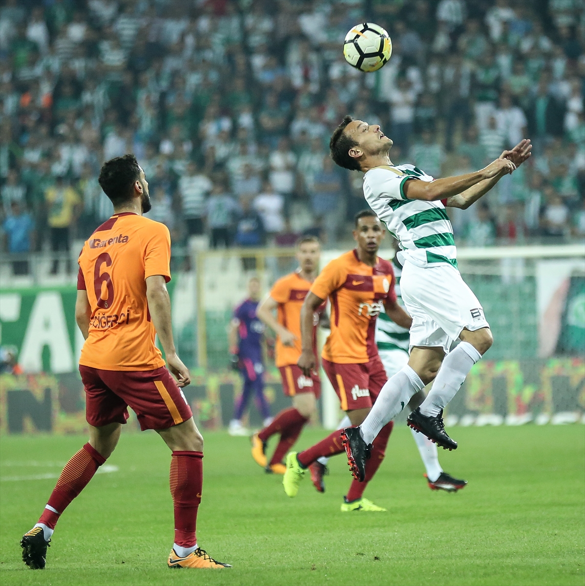 Galatasaray Bursa'da 3 puanı kaptı - 0
