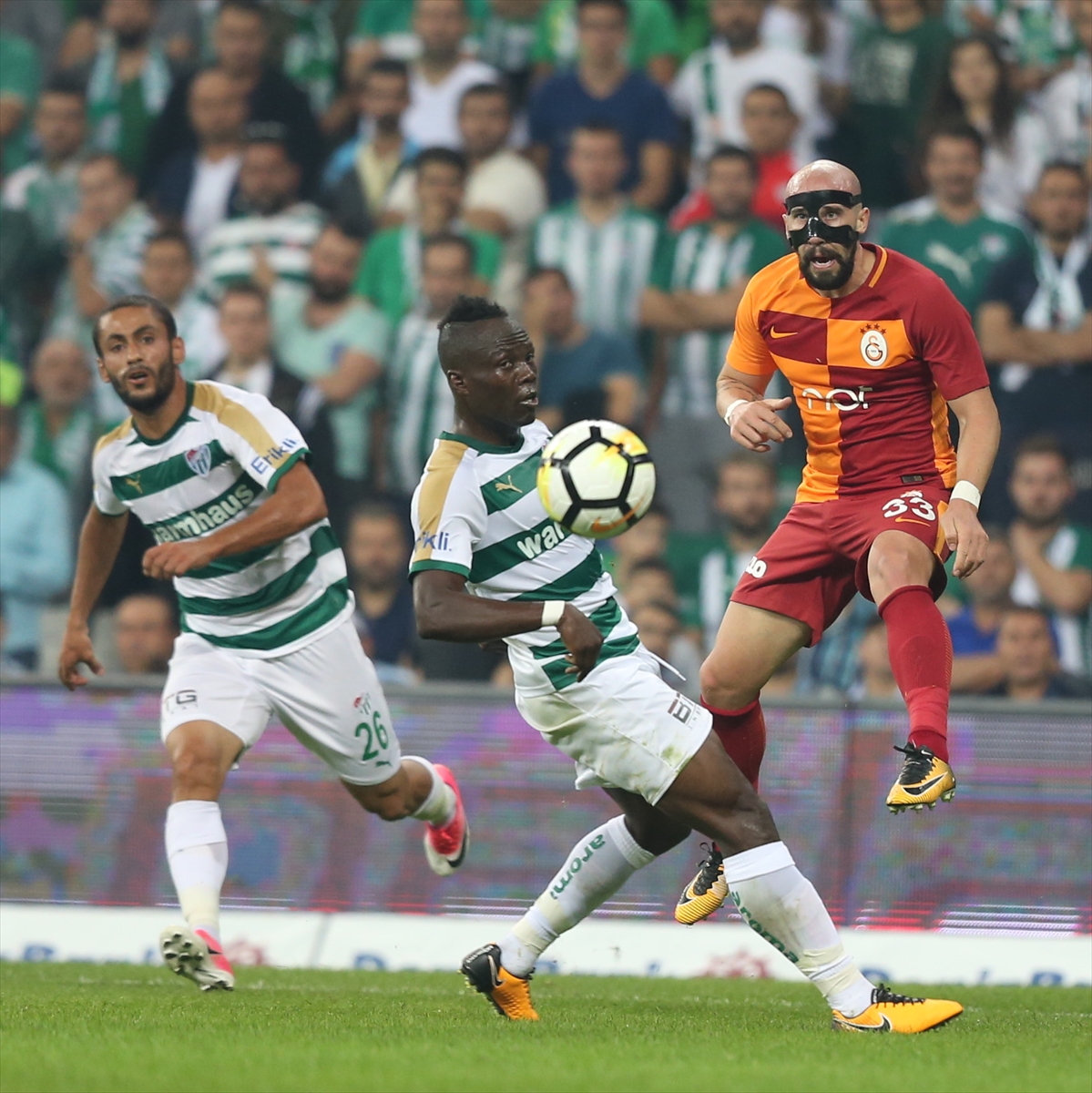 Galatasaray Bursa'da 3 puanı kaptı - 0