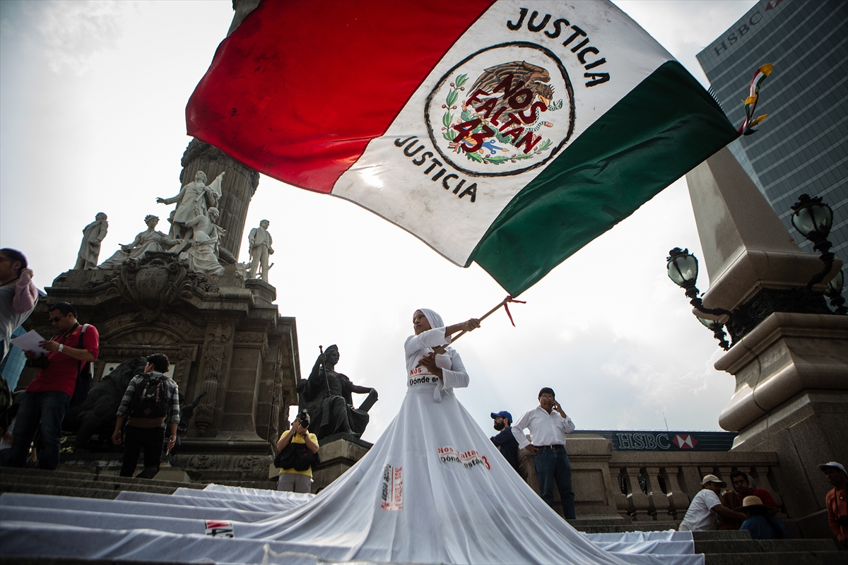 Kaçırılma olaylarının 3. yıldönümünde Meksika yine hareketli! - 0