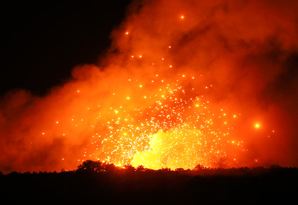 Ukrayna'daki patlamadan şaşırtan kareler - 0