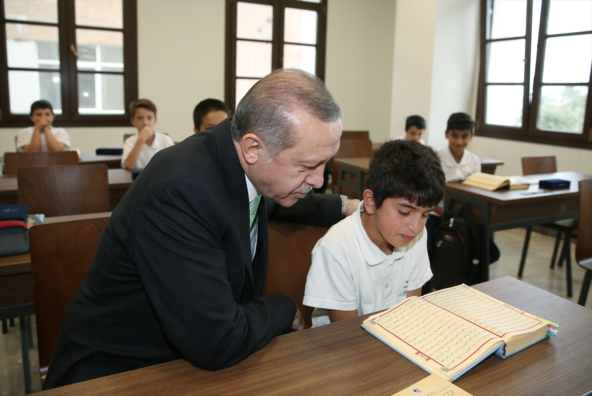 Cumhurbaşkanı Erdoğan İmam Hatiplilerle buluştu - 5