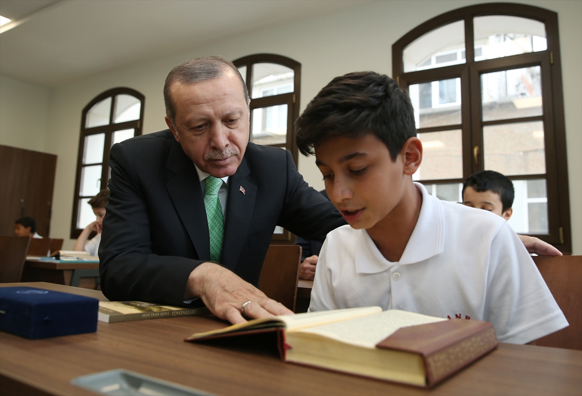 Cumhurbaşkanı Erdoğan İmam Hatiplilerle buluştu - 7