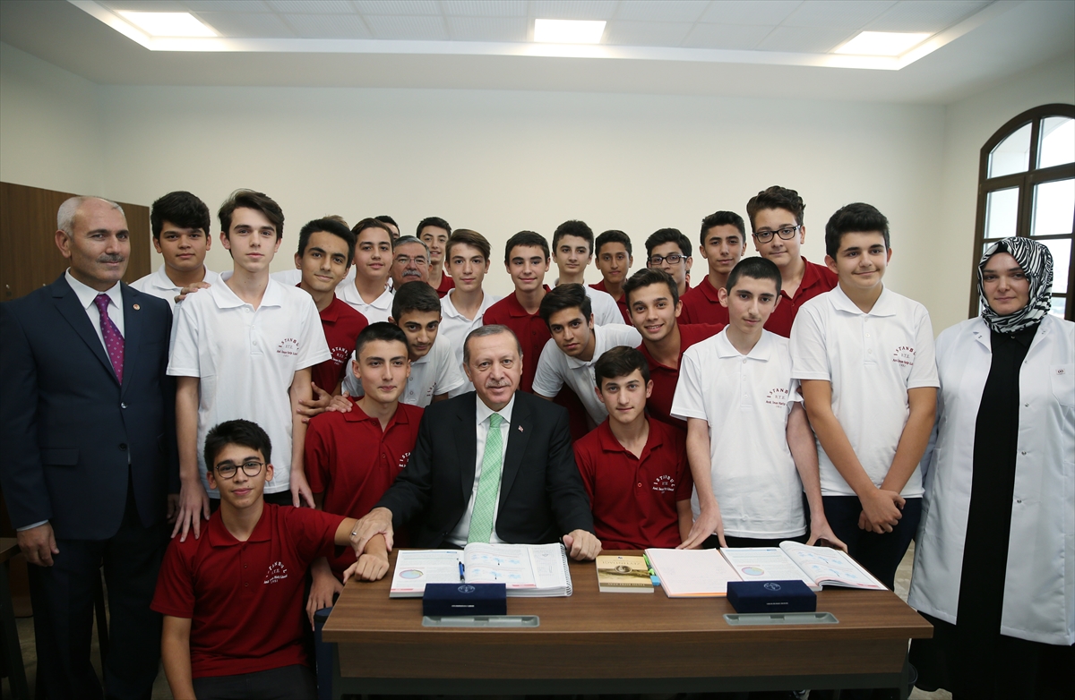 Cumhurbaşkanı Erdoğan İmam Hatiplilerle buluştu - 13