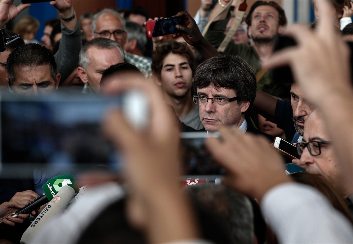 Katalonya'da referandum gerginliği: 465 yaralı - 2