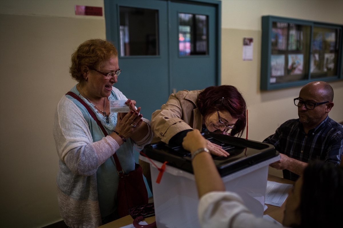 Katalonya'da referandum gerginliği: 465 yaralı - 17